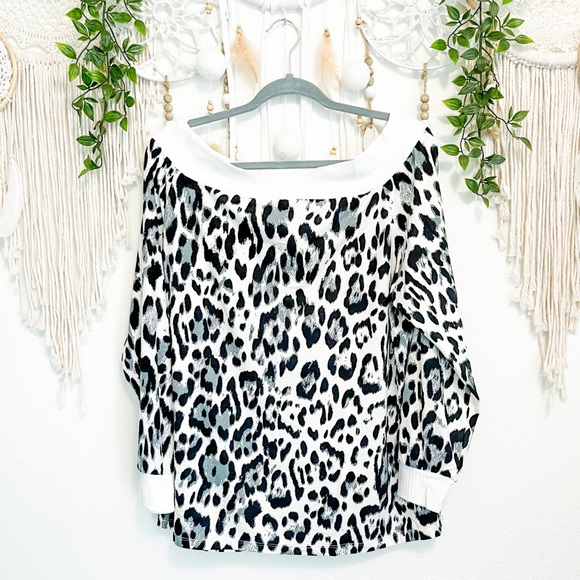 The House Of Gentry Tops - White Leopard Off The Shoulder Top